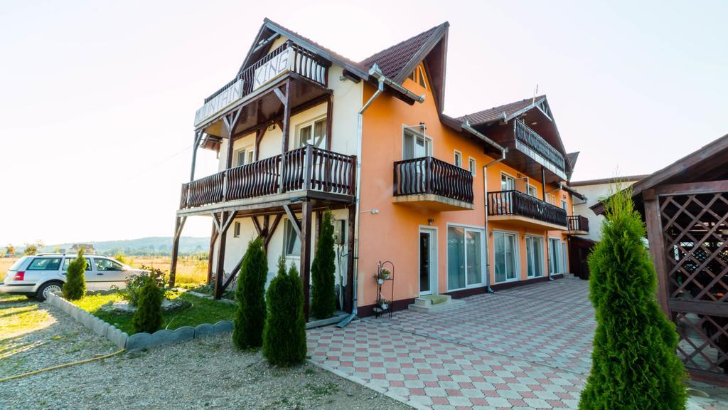 Sîmbăta de Sus 山丘之王旅馆酒店 外观 照片