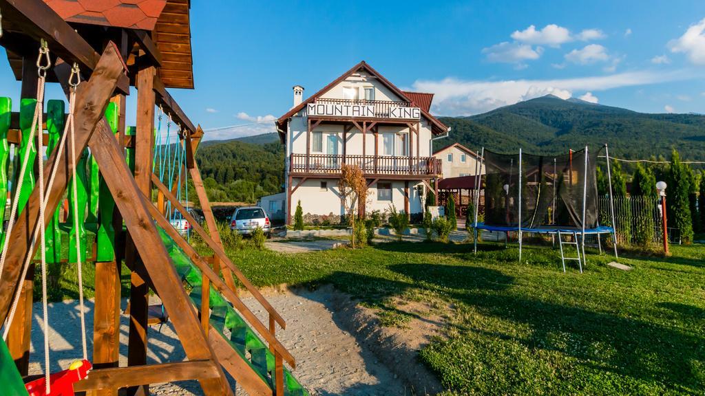 Sîmbăta de Sus 山丘之王旅馆酒店 外观 照片